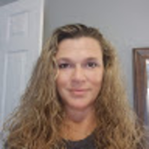 Meet your Posher, Alisha r. - Picture 1 of 1